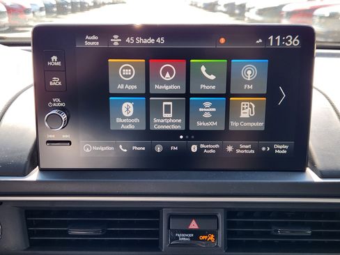 New 2025 Honda Pilot Touring image 11