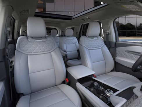 New 2026 Ford Explorer Platinum w/ LUX Leather Package AWD/4WD image 10
