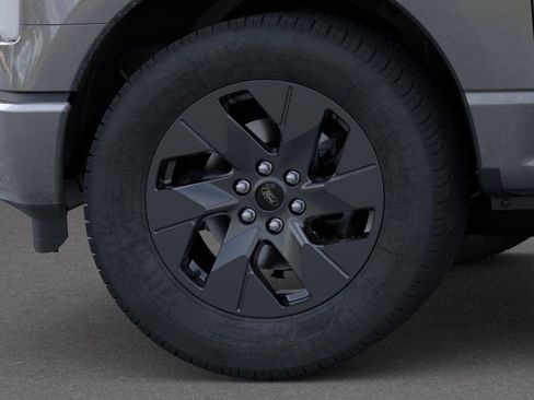 New 2025 Ford F150 Lightning Flash AWD/4WD image 19
