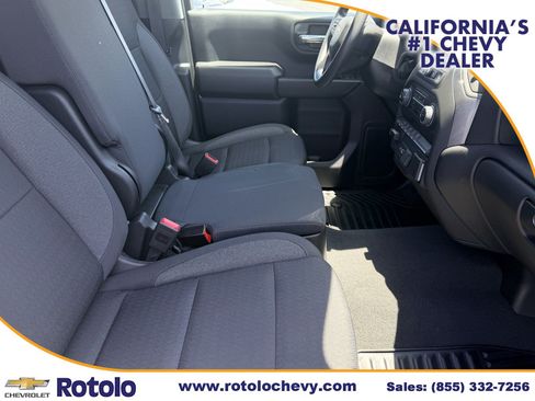 Used 2025 Chevrolet Silverado 1500 Custom w/ Turbomax Blackout Package AWD/4WD image 8