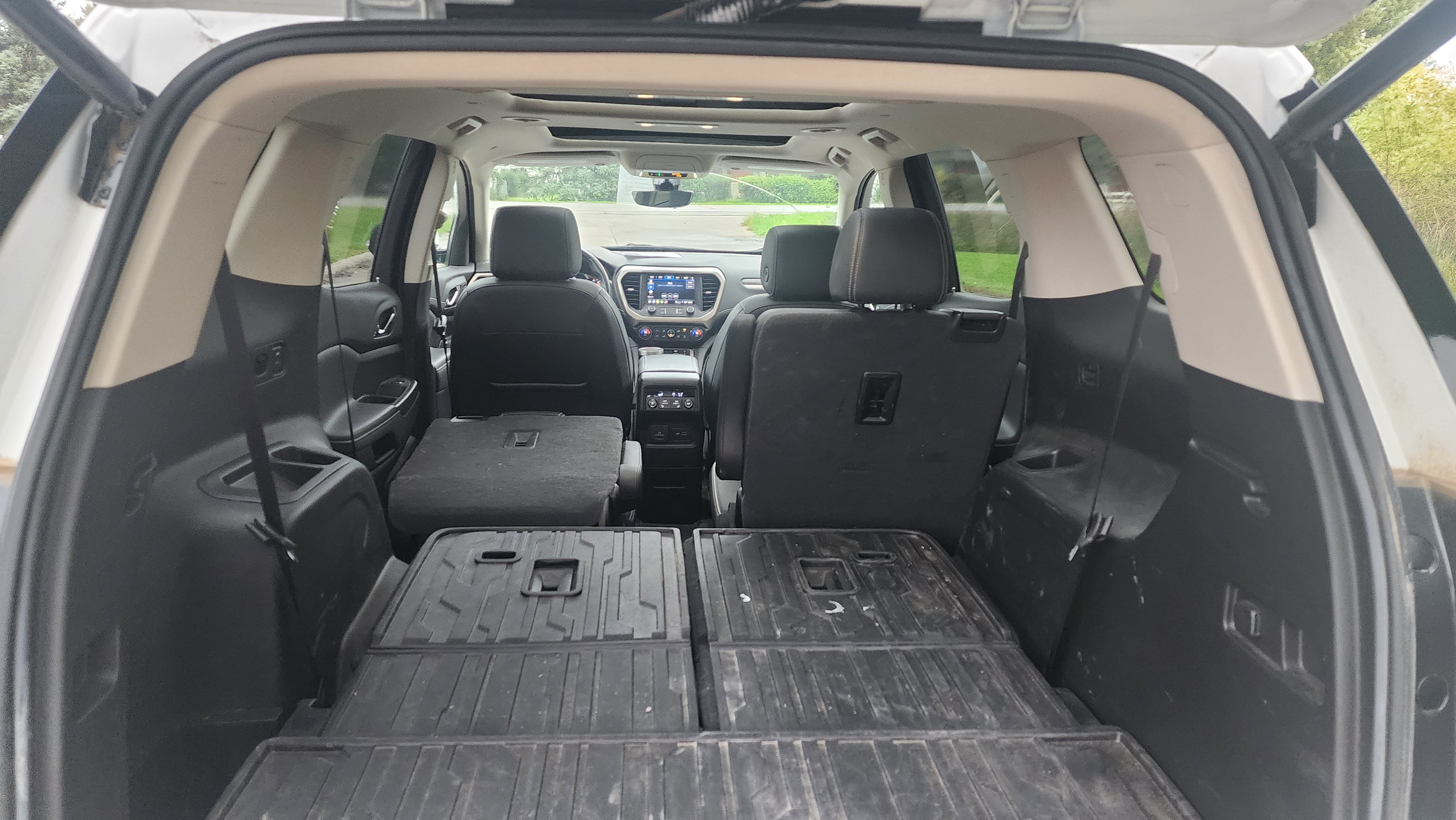 Used 2022 GMC Acadia Denali w/ Denali Ultimate Package AWD/4WD image 10