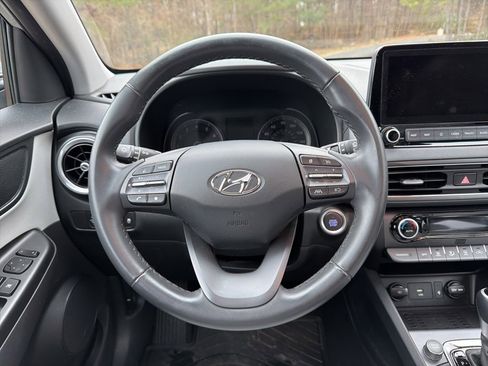 Used 2023 Hyundai Kona SEL w/ Convenience Package image 12