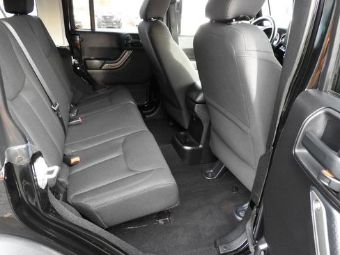 Used 2015 Jeep Wrangler Unlimited Sport w/ Quick Order Package 24S image 7