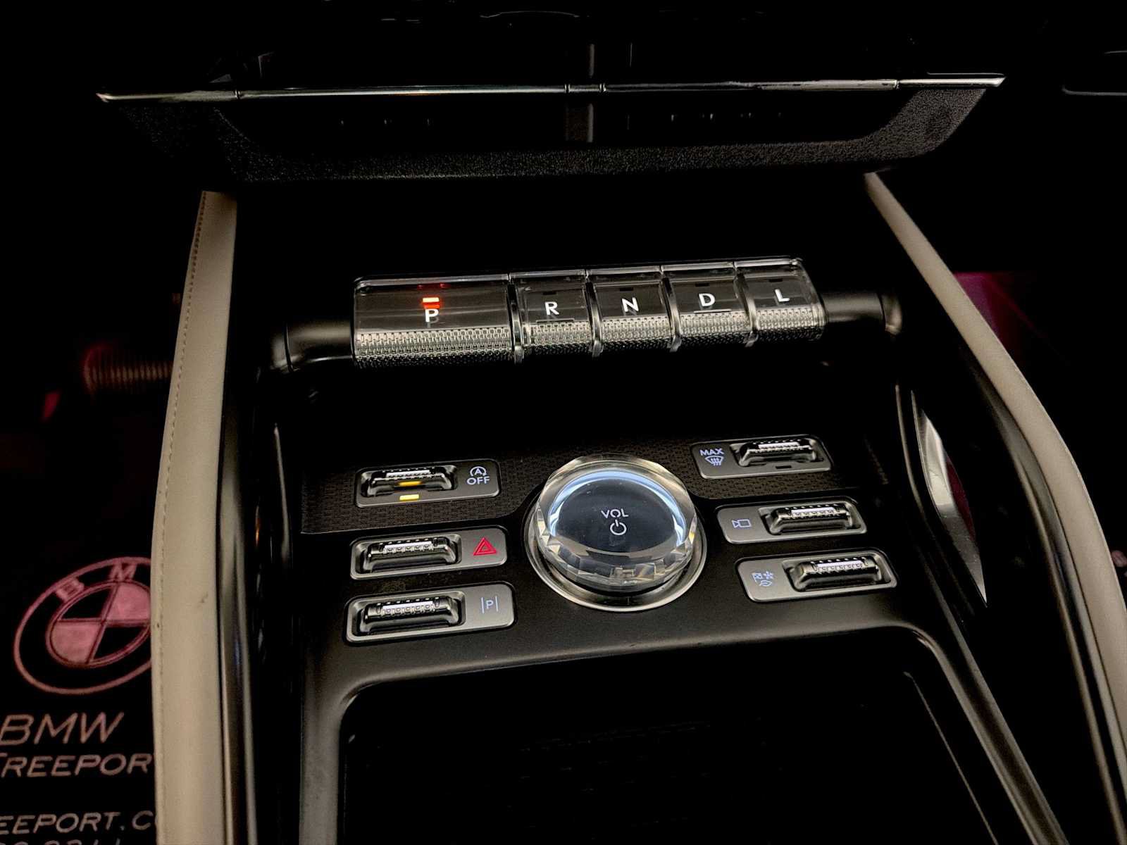 Used 2025 Lincoln Nautilus Premier w/ Equipment Group 102A AWD/4WD image 18