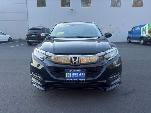 Used 2019 Honda HR-V Touring image 2