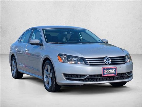 Used 2012 Volkswagen Passat 2.5 SE FWD image 3