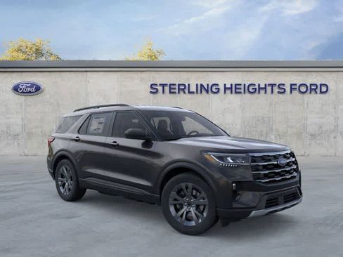 New 2026 Ford Explorer Active w/ Active Comfort Package AWD/4WD image 7