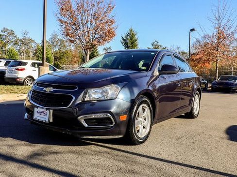 Used 2016 Chevrolet Cruze LT image 11