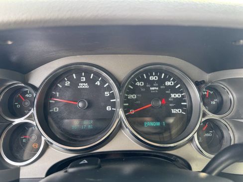 Used 2011 Chevrolet Silverado 2500 W/T w/ Snow Plow Prep Package image 33