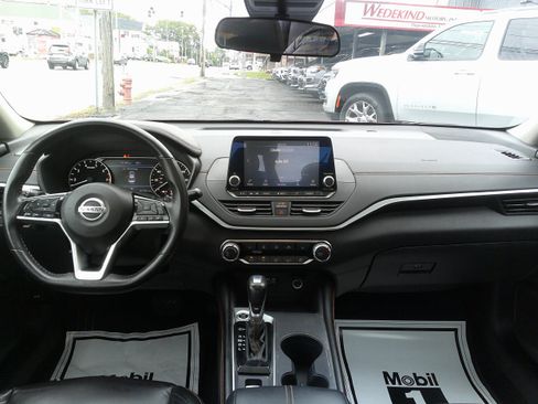 Used 2021 Nissan Altima 2.5 SR w/ SR Premium Package AWD/4WD image 21