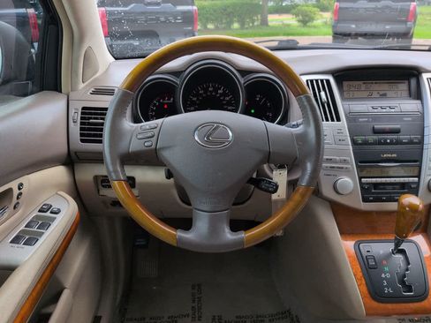 Used 2004 Lexus RX 330 w/ Premium Pkg FWD image 15