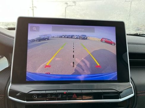 Used 2022 Jeep Compass Trailhawk w/ Trailhawk Convenience Group image 21