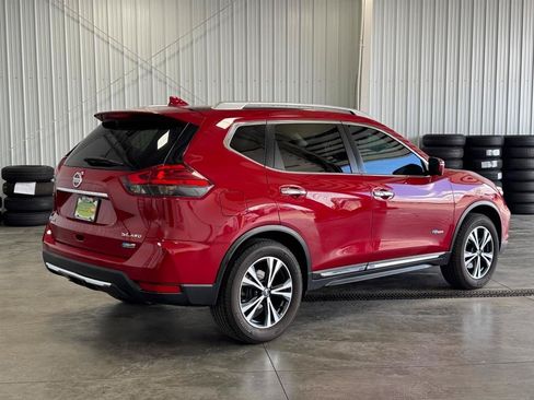 Used 2017 Nissan Rogue SL AWD/4WD image 3