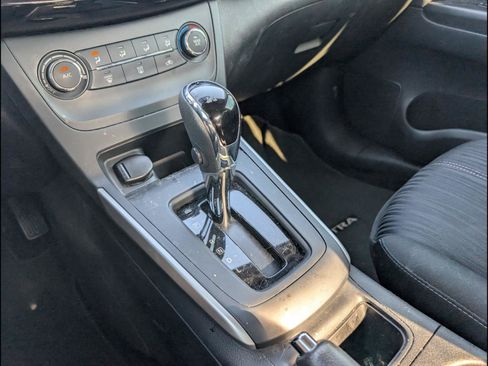 Used 2017 Nissan Sentra SV FWD image 21