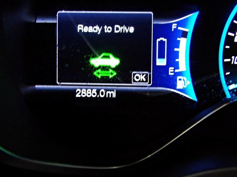 Used 2017 Ford C-MAX SE FWD image 14