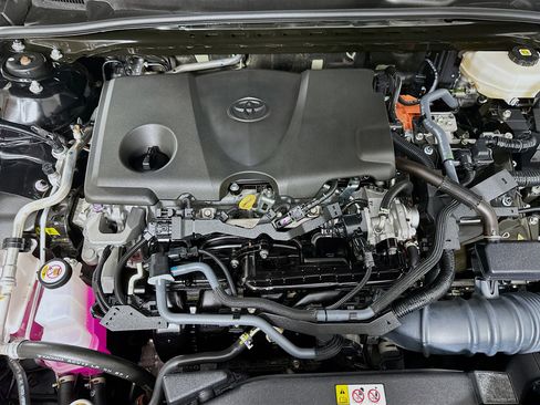 Used 2025 Toyota Camry LE image 33