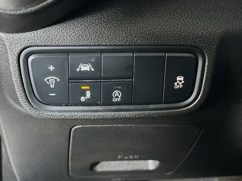 Used 2022 Kia Soul LX w/ Technology Package image 17