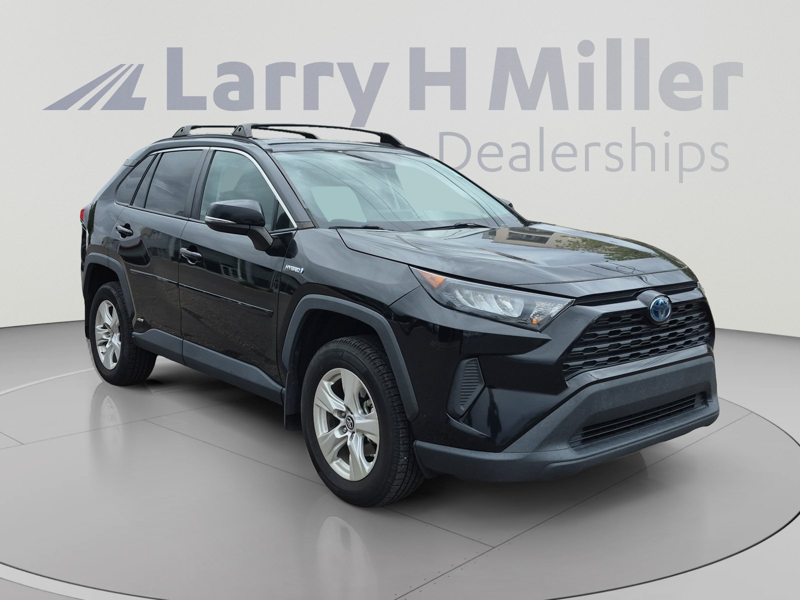 Used 2020 Toyota RAV4 LE w/ All Weather Liner Package AWD/4WD image 7