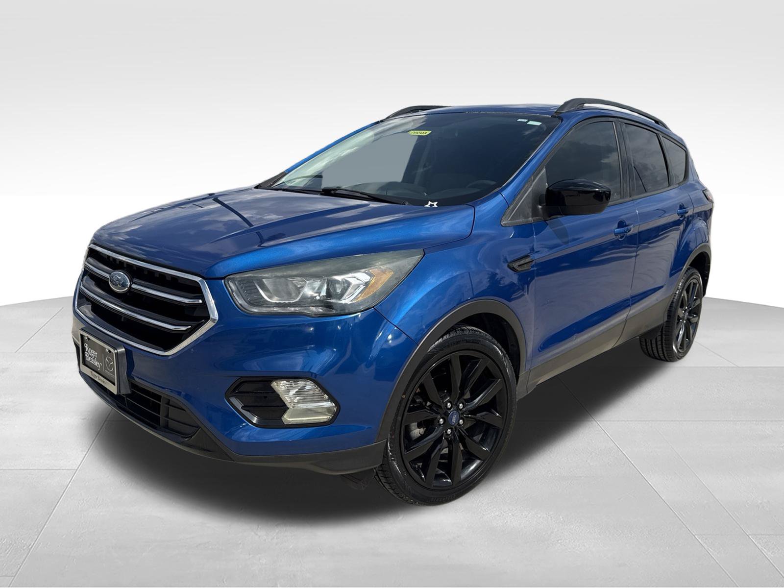 Used 2017 Ford Escape SE w/ Equipment Group 201A FWD image 1