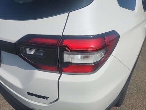 Used 2025 Honda Pilot Sport image 14