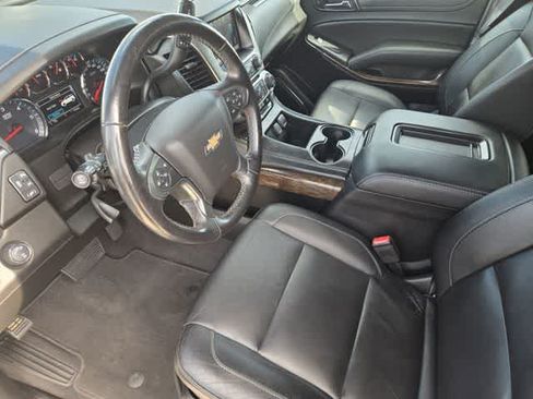 Used 2019 Chevrolet Tahoe LT AWD/4WD image 2