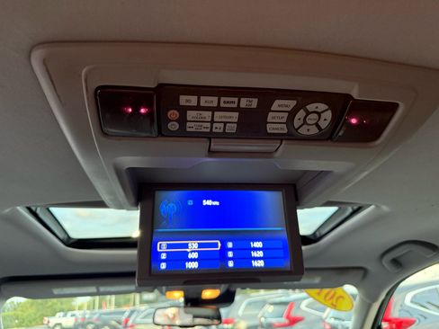 Used 2016 Honda Pilot Touring image 14