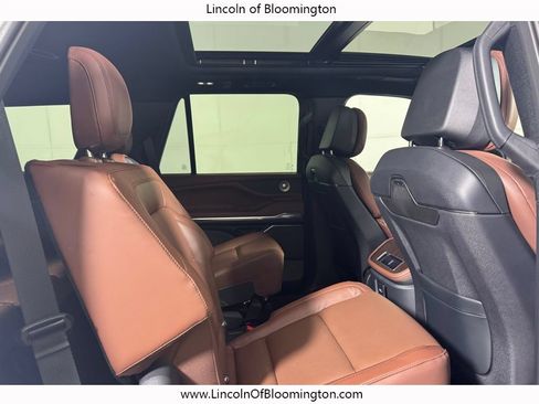New 2026 Lincoln Navigator Reserve AWD/4WD image 20