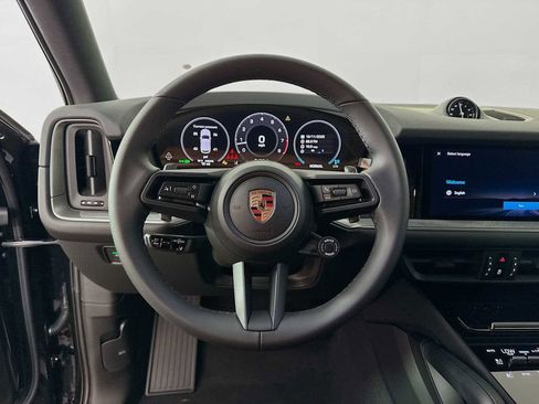 New 2026 Porsche Cayenne S image 12