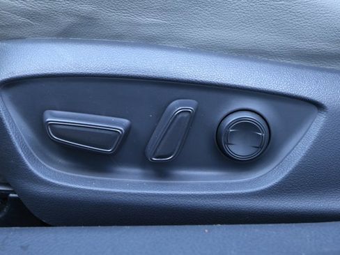 Used 2019 Toyota Camry SE image 21