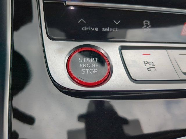 Used 2024 Audi RS Q8 AWD/4WD image 66