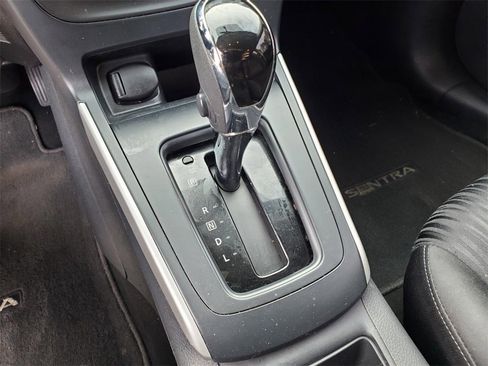 Used 2018 Nissan Sentra SV image 27