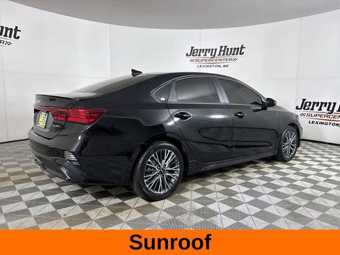 Used 2023 Kia Forte GT-Line w/ GT-Line Premium Package FWD image 6