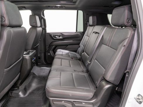 Used 2024 Chevrolet Suburban RST w/ Luxury Package image 32