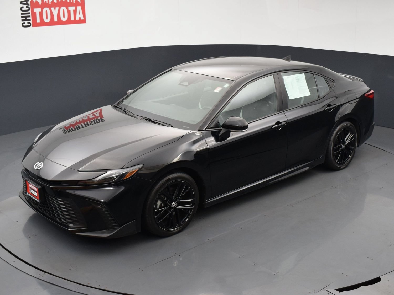 Used 2025 Toyota Camry SE FWD image 24