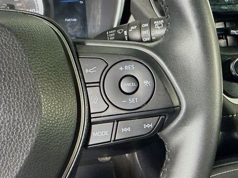 Used 2021 Toyota Corolla SE image 15