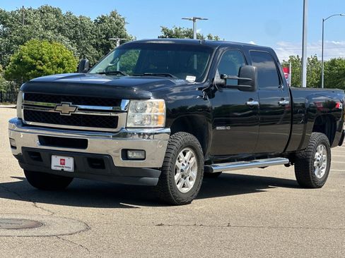 Used 2011 Chevrolet Silverado 2500 LTZ w/ LTZ Plus Package image 8