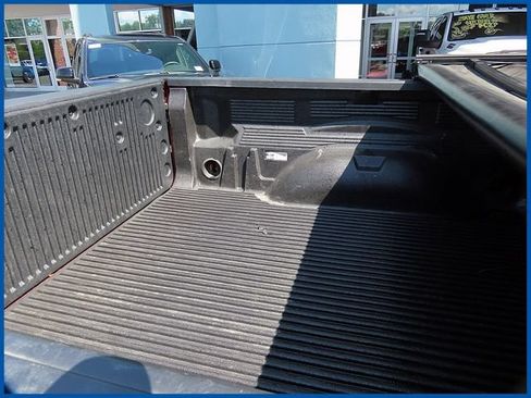 Used 2022 RAM 1500 Laramie AWD/4WD image 8