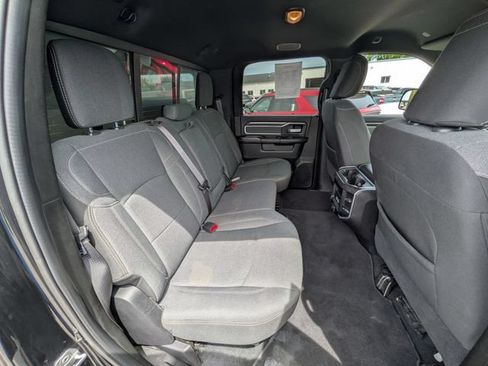 Used 2022 RAM 2500 Big Horn w/ Level C Equiment Group AWD/4WD image 16