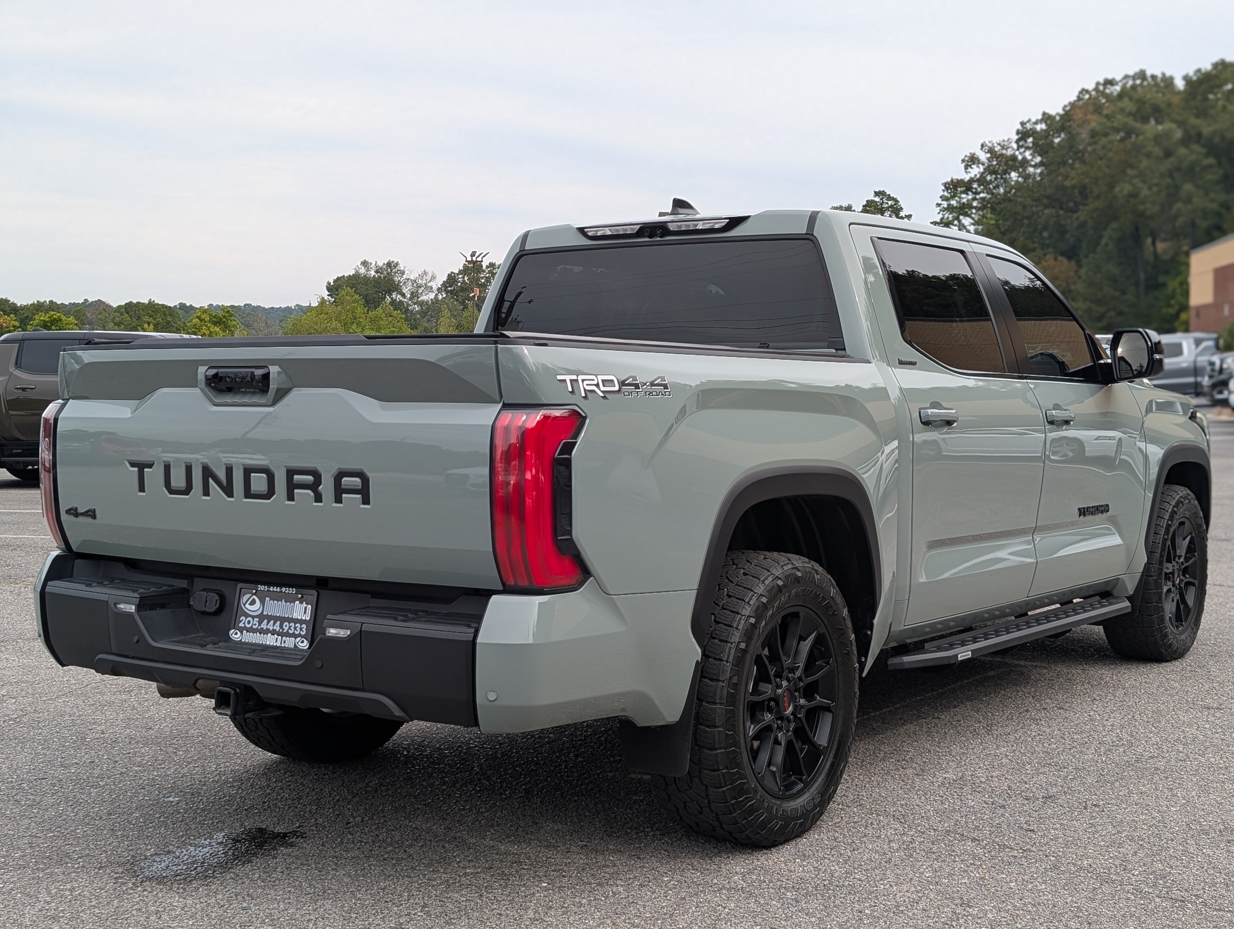 Used 2024 Toyota Tundra Limited w/ TRD Off-Road Package AWD/4WD image 9