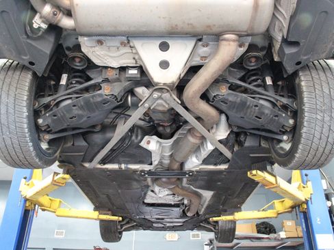 Used 2017 BMW 230i xDrive Convertible image 96