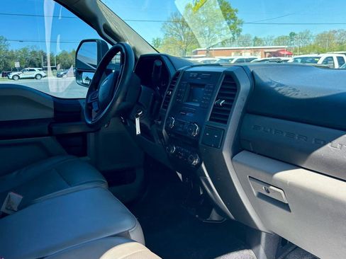 Used 2018 Ford F350 XL w/ Power Equipment Group RWD image 10