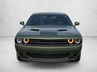 Used 2019 Dodge Challenger SXT video 2