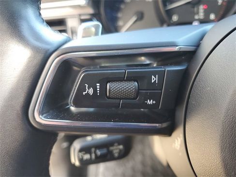 Used 2022 Porsche Macan image 22