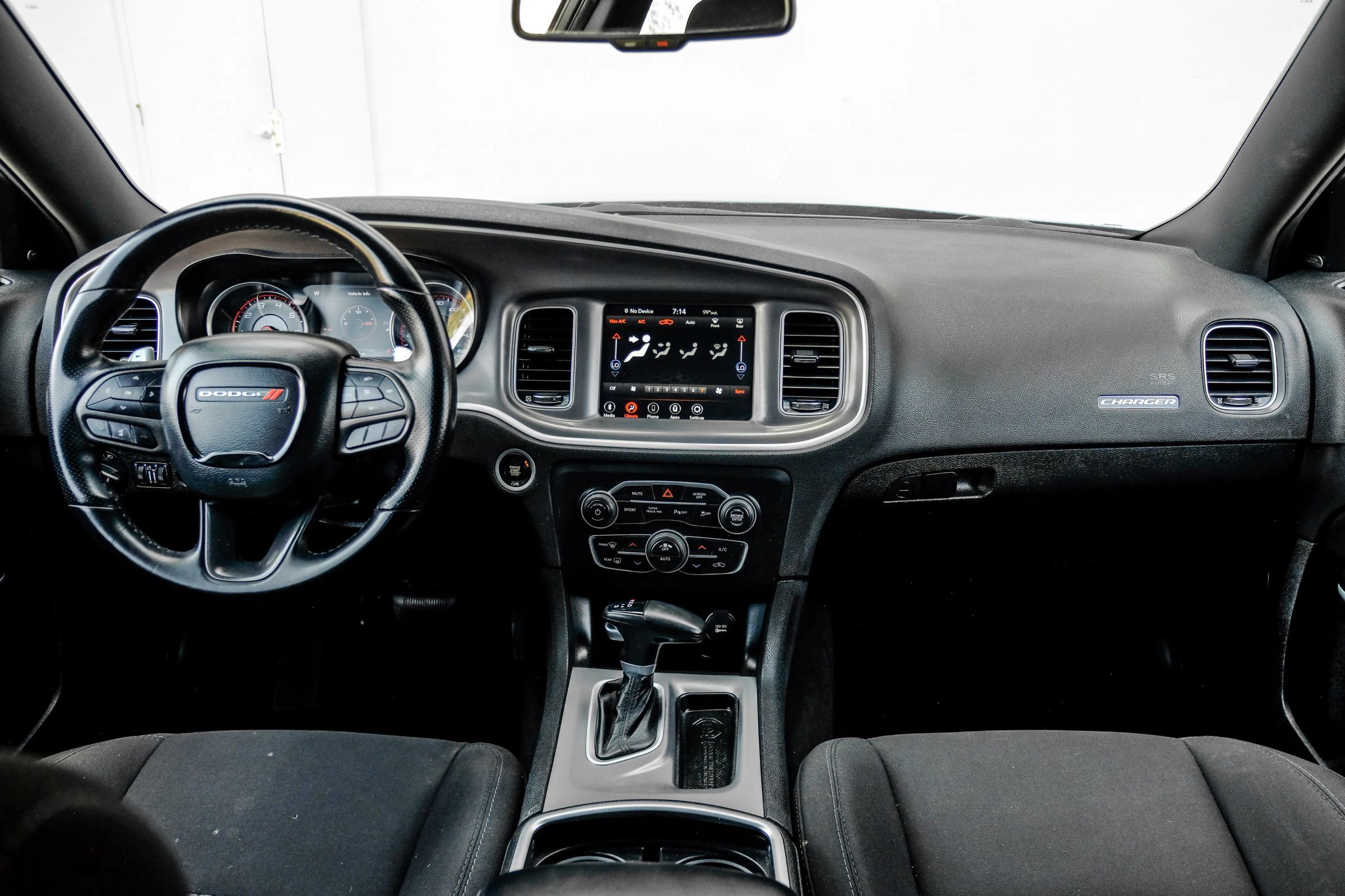 Used 2022 Dodge Charger R/T w/ Driver Convenience Group RWD image 21