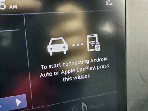 Used 2023 Hyundai Kona SE image 2