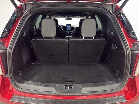 Certified 2020 Ford Explorer ST w/ ST Street Pack image 35