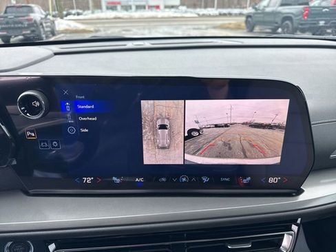 New 2026 Chevrolet Traverse LT w/ Driver Confidence Package AWD/4WD image 2