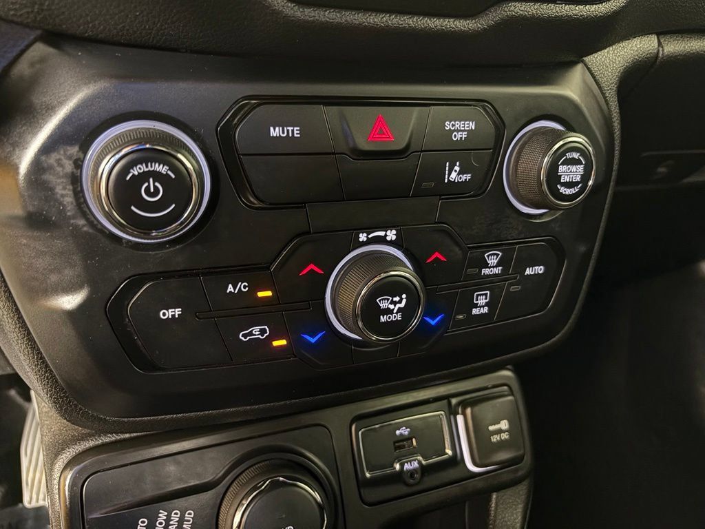 Used 2022 Jeep Renegade Altitude AWD/4WD image 27