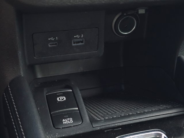 Certified 2024 Nissan Kicks SV w/ Interior Electronics Package FWD image 16