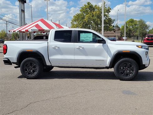 New 2025 GMC Canyon Elevation w/ Convenience Package image 12